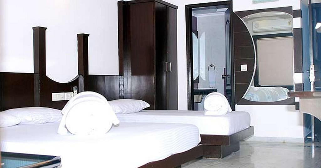 Maxfort Greenwood City Ґурґаон Екстер'єр фото
